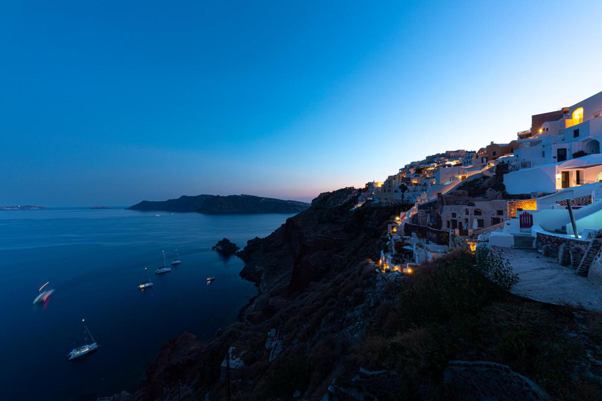 White Cave By Caldera Houses Oia Exteriör bild
